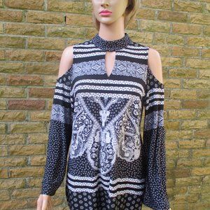 Women's Top/Black, Grey and White/NWOT/Sz.S